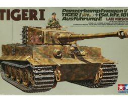 35146 Танк TIGER I Ausf.E (поздняя версия) c наборными траками и командиром