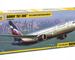 7005 Пассажирский авиалайнер Боинг 767-300