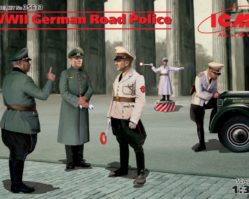 35633 Германская дорожная полиция II МВ (5 фигур)