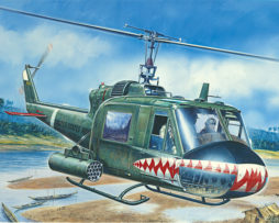 050 Вертолет UH-1C GUNSHIP