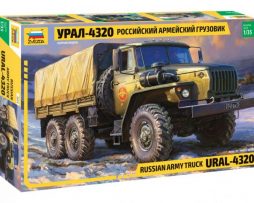 3654 Российский армейский грузовик Урал-4320