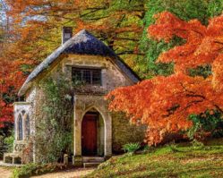 B-52806 Дом осенью