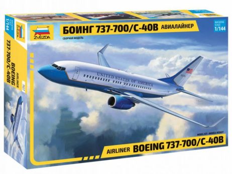 7027 Пассажирский авиалайнер Боинг 737-700 С-40B