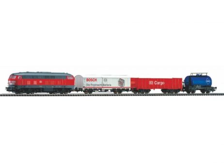 57154 Стартовый набор "Грузовой состав с тепловозом BR 218 и тремя вагонами", рельсы на подложке
